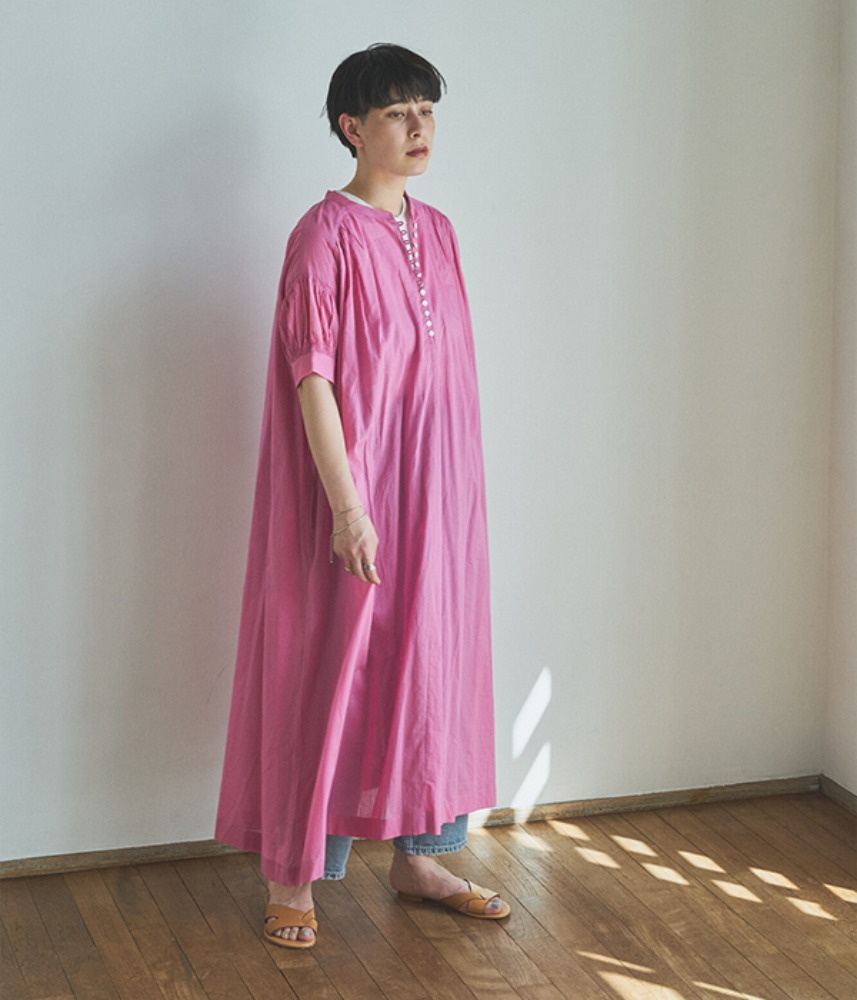 [AUDREY] [Audrey and John Wad]  ‘MADE IN INDIA’ COTTON VOILE SERIES skipper half-sleeve ops / 02 PINK